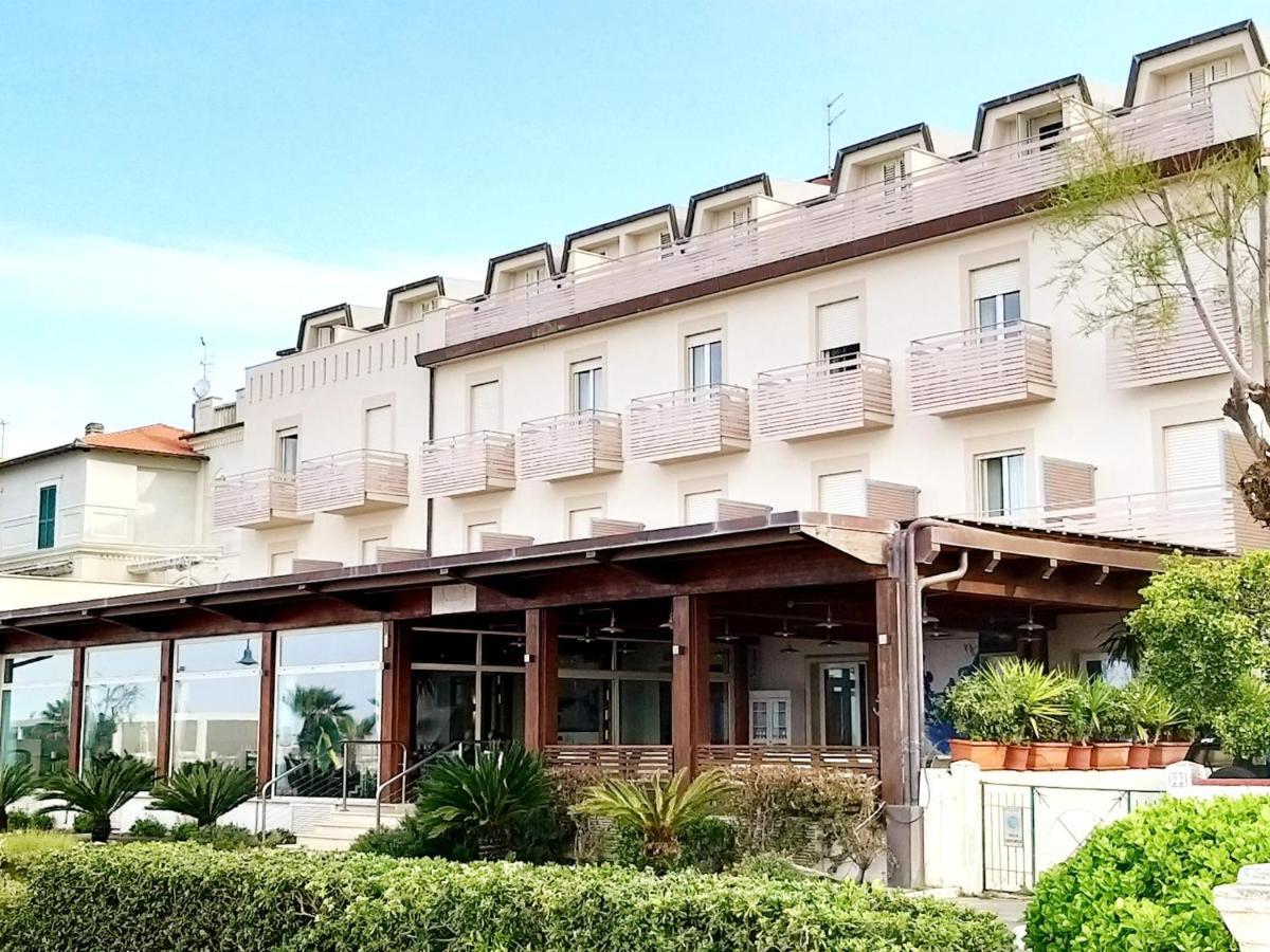 Hotel Miramare Castiglione della Pescaia Exterior foto